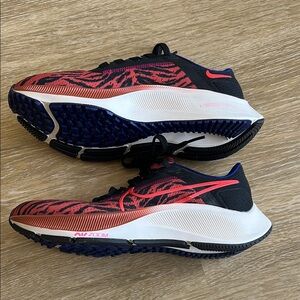 Nike Black and Red Zoom Running Shoes